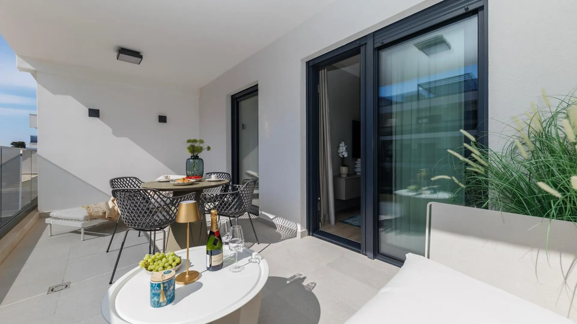 Amores Luxury Suite By Belmont Realty Zadar 0*,