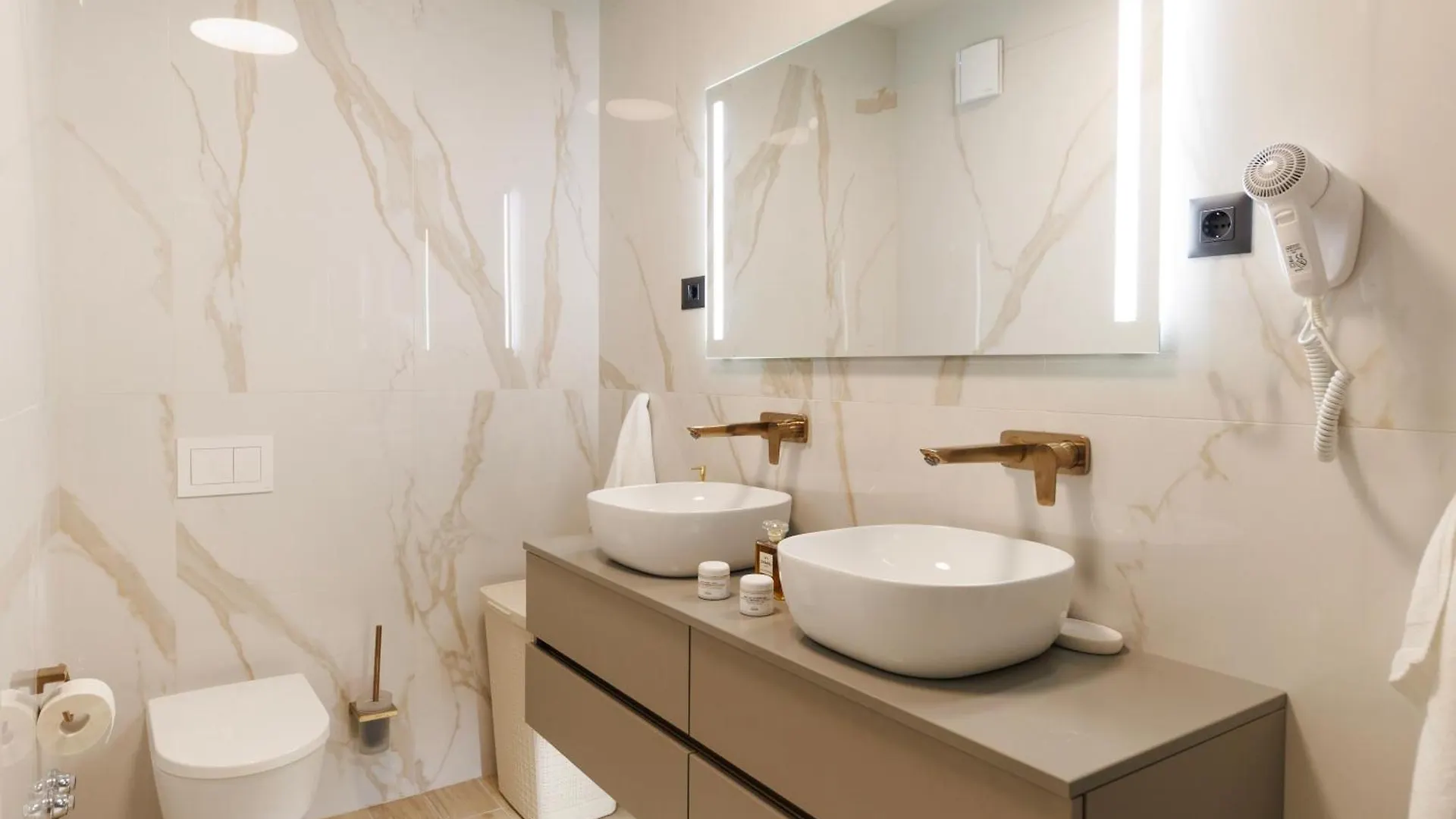 Amores Luxury Suite By Belmont Realty Zadar Kroatien